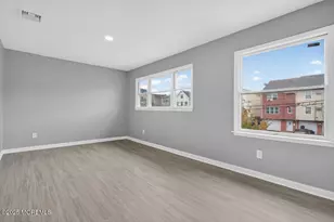 327 Bond St, Elizabeth Port, NJ 07206 - Photo 20