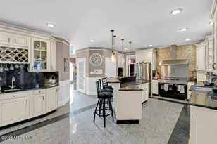 176 Oakland Mills Rd, Manalapan Township, NJ 07726 - Photo 16