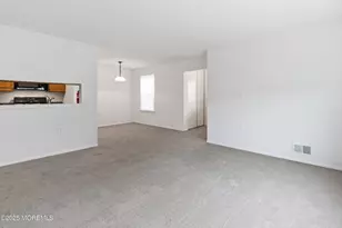 602 Violet Ln, Jackson, NJ 08527 - Photo 6