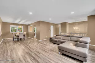 11 Yorkshire Dr, Toms River Township, NJ 08753 - Photo 8