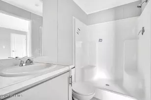 512 Spruce St, Robbinsville Township, NJ 08691 - Photo 6