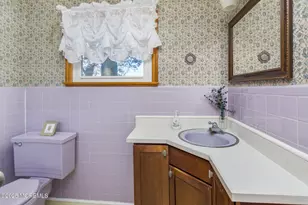 193 Burlington Path Rd, Cream Ridge, NJ 08514 - Photo 32