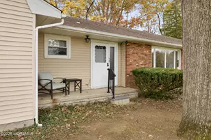 193 Burlington Path Rd, Cream Ridge, NJ 08514 - Photo 8