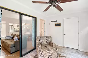 19 Manchester Ct, Red Bank, NJ 07701 - Photo 4