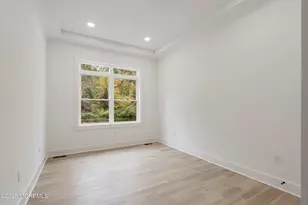 34 Mill Rd, Manalapan Township, NJ 07726 - Photo 16