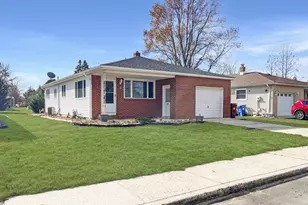 17 Christiansted St, Toms River Township, NJ 08757 - Photo 2