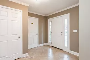 34 Chimney Ct, Laurence Harbor, NJ 08879 - Photo 2