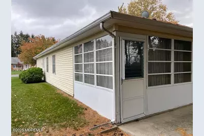 42 Lauren Lane S, Brick, NJ 08723 - Photo 12