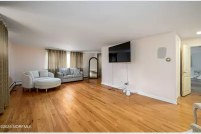 19 Reids Hill Road, Morganville, NJ 07751 - Photo 18