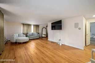 19 Reids Hill Rd, Morganville, NJ 07751 - Photo 18