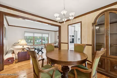 34 Sherwood Road, Manalapan Township, NJ 07726 - Photo 8