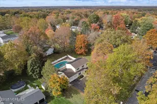 34 Sherwood Rd, Manalapan Township, NJ 07726 - Photo 32