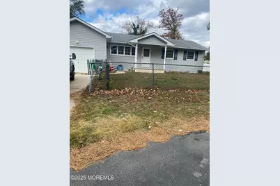 75 Maplewood Circle, Brick, NJ 08723 - Photo 2