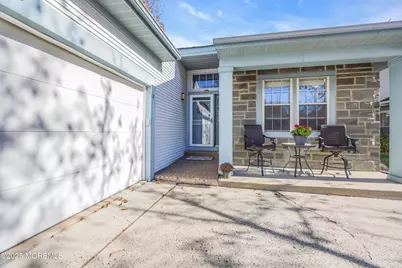 12 Thatcher Court, Jackson, NJ 08527 - Photo 2