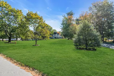 33 Swartzel Drive, Middletown, NJ 07748 - Photo 16