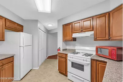 621 Waters Edge Drive, Toms River Township, NJ 08753 - Photo 12