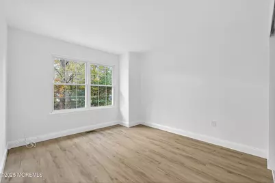 61 Albury Way, North Brunswick Township, NJ 08902 - Photo 20