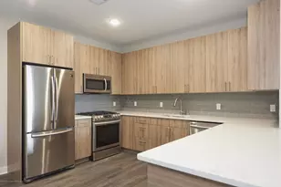 92 Drs James Parker Blvd, Red Bank, NJ 07701 - Photo 4