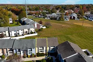 Q10 Quincy Circle, Dayton, NJ 08810 - Photo 24