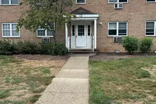 12 Manchester Ct, Freehold, NJ 07728 - Photo 1