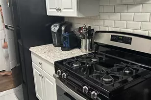 12 Manchester Ct, Freehold, NJ 07728 - Photo 8