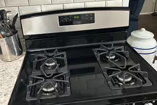 12 Manchester Ct, Freehold, NJ 07728 - Photo 6