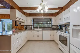 608 Raritan Ave, Atlantic Highlands, NJ 07716 - Photo 8