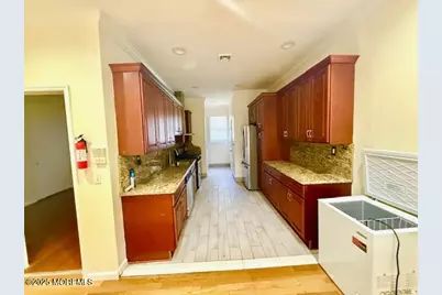 158 Terrace Avenue, Jersey City, NJ 07307 - Photo 4