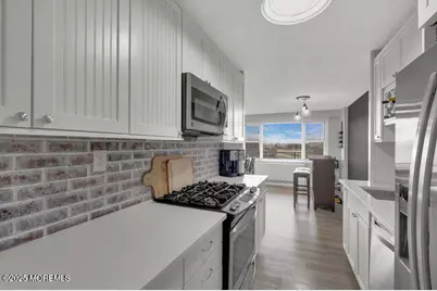 28 Riverside Avenue #4G, Red Bank, NJ 07701 - Photo 2