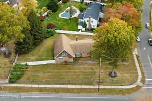 1 Hawk Dr, Princeton Junction, NJ 08550 - Photo 2