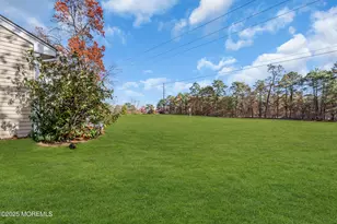 1061 Buckingham Dr, Manchester Township, NJ 08759 - Photo 16