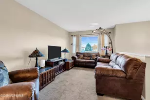 345 ShadyNook St, Keyport, NJ 07735 - Photo 4