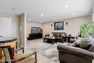 111 Joan Ct, Jackson, NJ 08527 - Photo 2