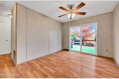 25 Venus Road, South Amboy, NJ 08879 - Photo 14
