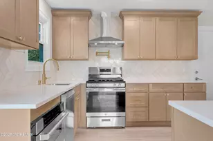 18 Leighton Ct, Toms River Township, NJ 08757 - Photo 6