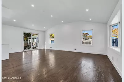 526 Bradley Boulevard, Toms River Township, NJ 08753 - Photo 8