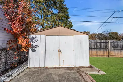 526 Bradley Boulevard, Toms River Township, NJ 08753 - Photo 32