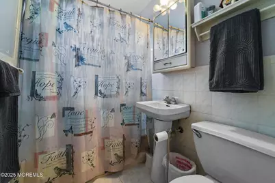 73 Broadway Road, Freehold, NJ 07728 - Photo 12