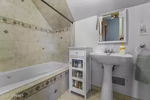 73 Broadway Rd, Freehold, NJ 07728 - Photo 16