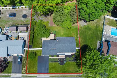 10 Pepperidge Road, Howell Township, NJ 07731 - Photo 4