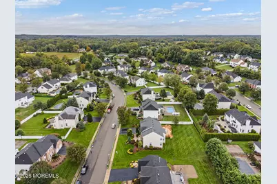 50 Shawnee Way, Morganville, NJ 07751 - Photo 8