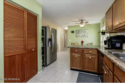 20 N Gateway, Toms River Township, NJ 08753 - Photo 18