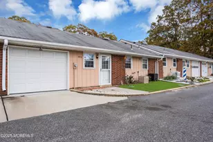 237 Huntington Dr, Lakewood, NJ 08701 - Photo 34