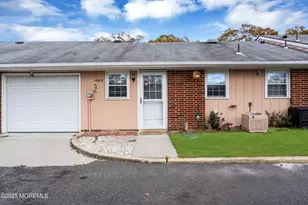 237 Huntington Dr, Lakewood, NJ 08701 - Photo 32