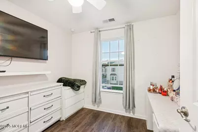 112 Phillip E Frank Way, Aberdeen Township, NJ 07721 - Photo 18