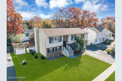811 Morris Avenue, Lakewood, NJ 08701 - Photo 2