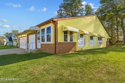 7B Greenwood Lane #62, Whiting, NJ 08759 - Photo 2