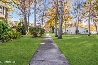 47 E Cambridge Court #100E, Lakewood, NJ 08701 - Photo 8