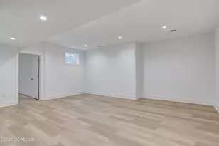 1 Clifford Graves Ct, Red Bank, NJ 07701 - Photo 16