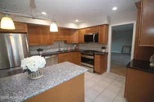 18 Wolfpack Rd, Hamilton Township, NJ 08619 - Photo 12